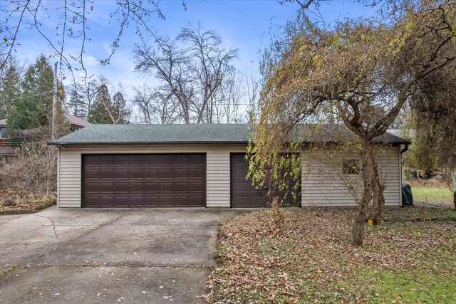 2025 Dickson PLACE, Madison, WI 53713