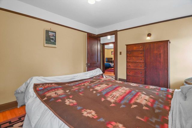 2025 Dickson PLACE, Madison, WI 53713