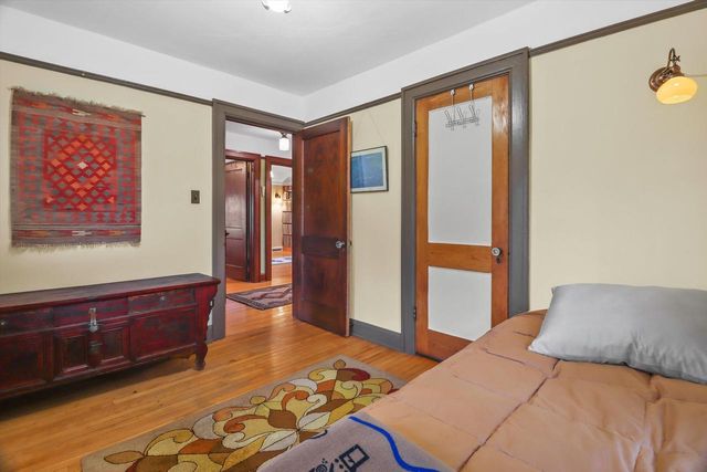 2025 Dickson PLACE, Madison, WI 53713