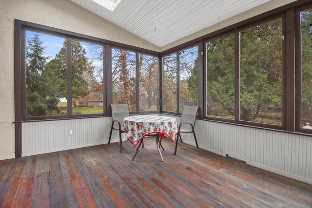 2025 Dickson PLACE, Madison, WI 53713