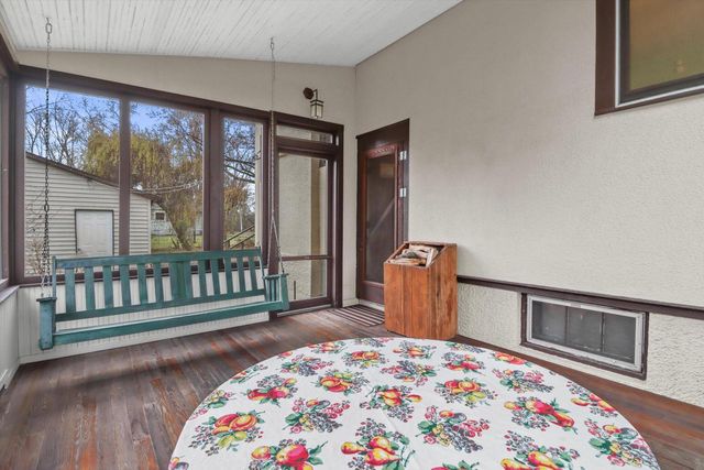 2025 Dickson PLACE, Madison, WI 53713