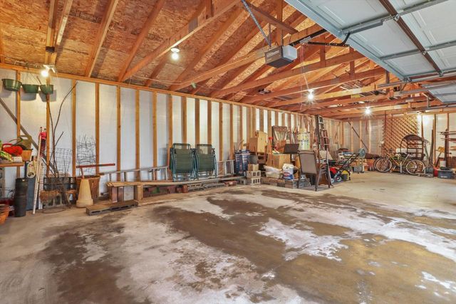 2025 Dickson PLACE, Madison, WI 53713