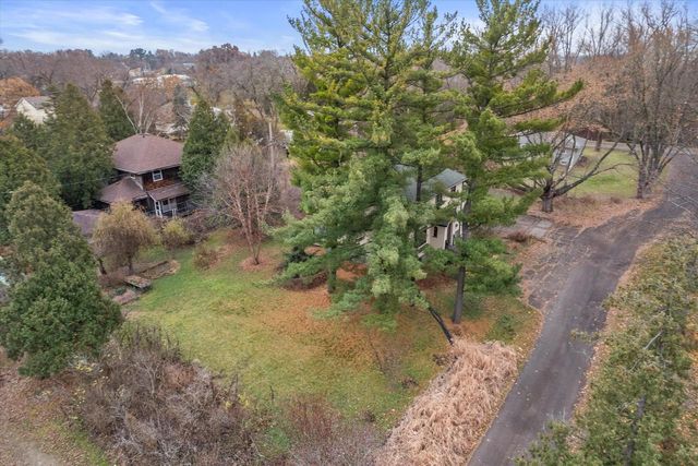 2025 Dickson PLACE, Madison, WI 53713