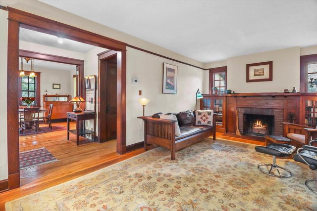 2025 Dickson PLACE, Madison, WI 53713