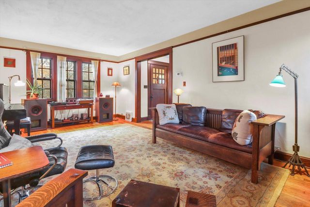 2025 Dickson PLACE, Madison, WI 53713