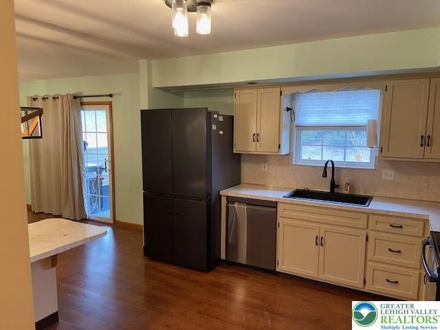 271 Park Terrace Court, Bath Boro, PA 18014