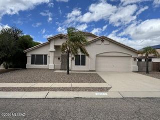 9839 N Indus Avenue, Tucson, AZ 85742
