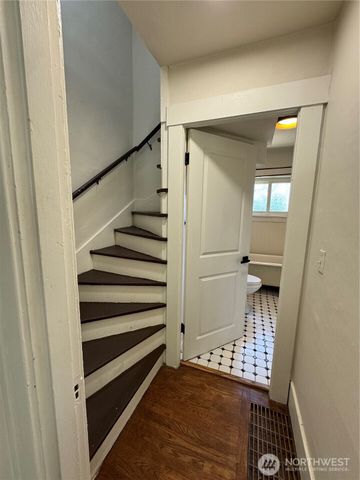 811 NE 66th Street, Seattle, WA 98115