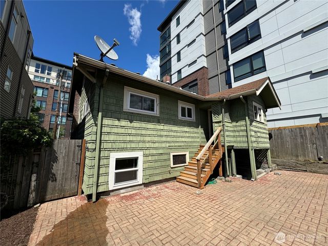 811 NE 66th Street, Seattle, WA 98115