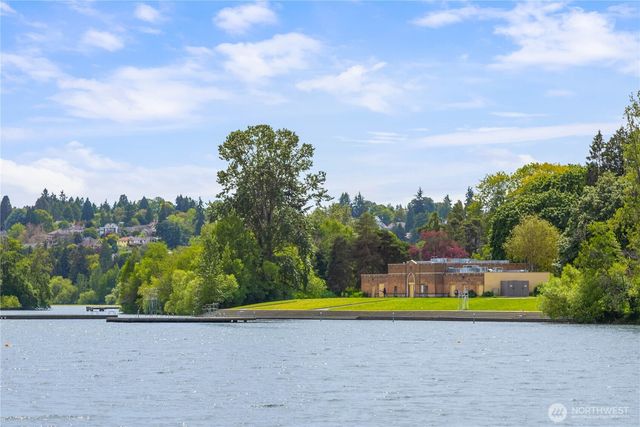 811 NE 66th Street, Seattle, WA 98115