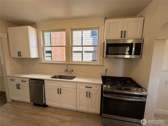 811 NE 66th Street, Seattle, WA 98115