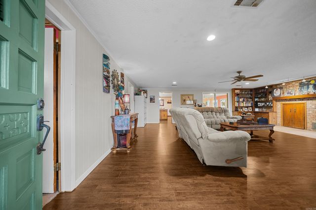 3284 Finch Road, Bismarck, AR 71929