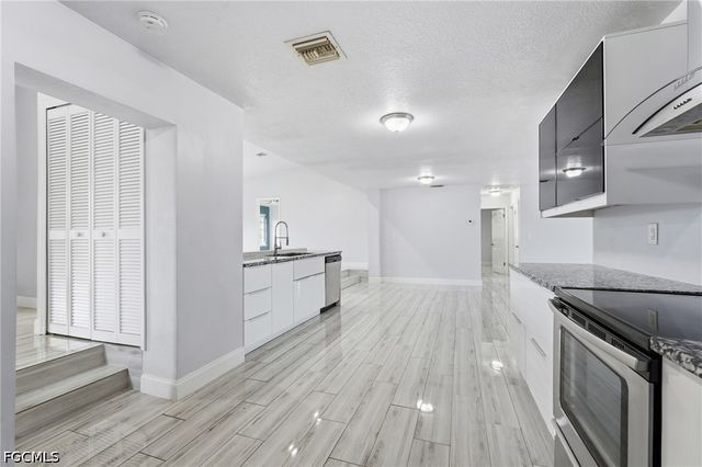 4431 SE 19th AVE, Cape Coral, FL 33904