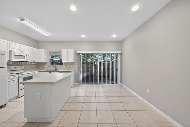 1614 SE 31st Ct, Homestead, FL 33035