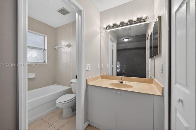 1614 SE 31st Ct, Homestead, FL 33035