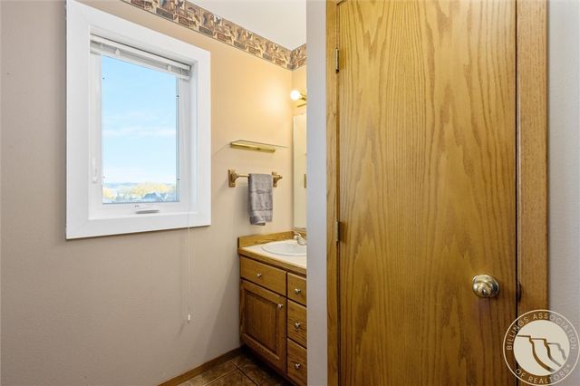 1246 Chipper Lane, Huntley, MT 59037