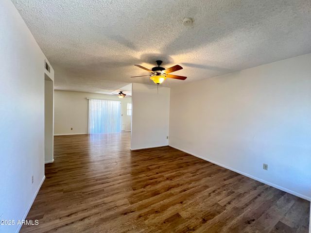 2043 E JEROME Avenue, Mesa, AZ 85204