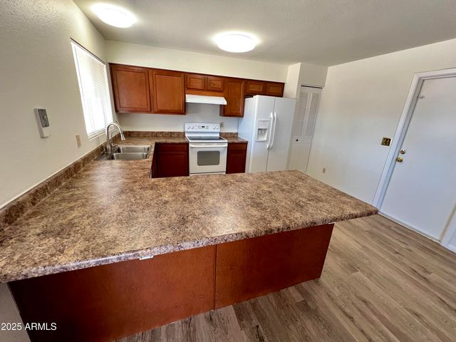 2043 E JEROME Avenue, Mesa, AZ 85204