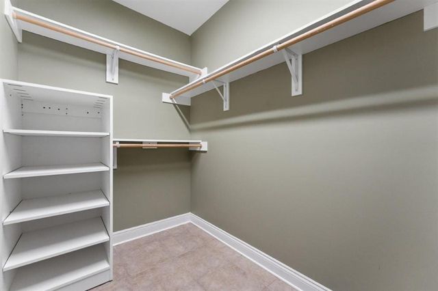 2808 S Locke Point Drive, Lake Charles, LA 70605