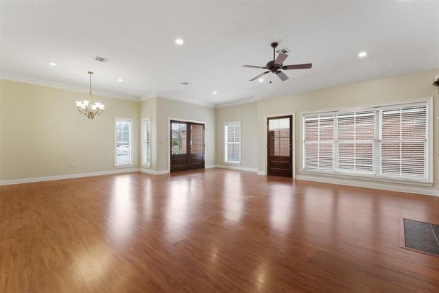 2808 S Locke Point Drive, Lake Charles, LA 70605