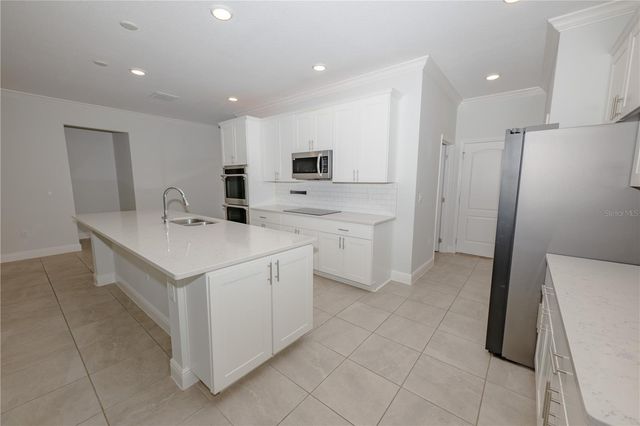 375 VILLA SORRENTO CIRCLE, Haines City, FL 33844