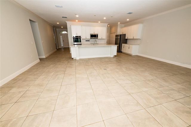 375 VILLA SORRENTO CIRCLE, Haines City, FL 33844