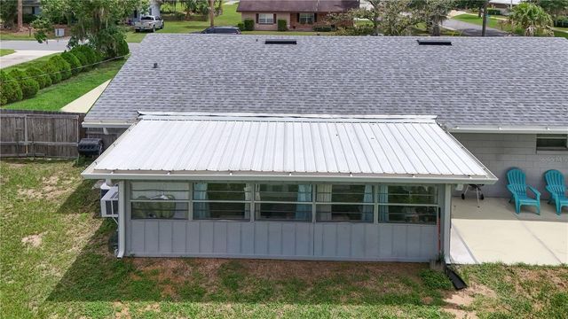 555 WINOGENE AVE, Umatilla, FL 32784
