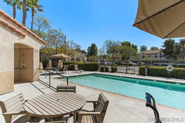 6113 Paseo Granito, Carlsbad, CA 92009