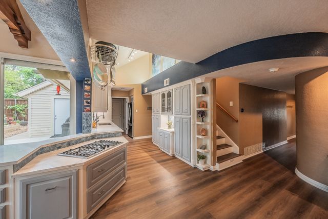 1227 Farnham Court E, Irving, TX 75062