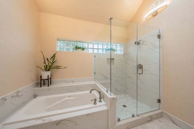 1227 Farnham Court E, Irving, TX 75062