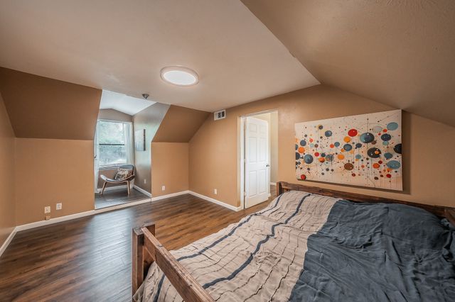 1227 Farnham Court E, Irving, TX 75062