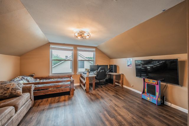 1227 Farnham Court E, Irving, TX 75062