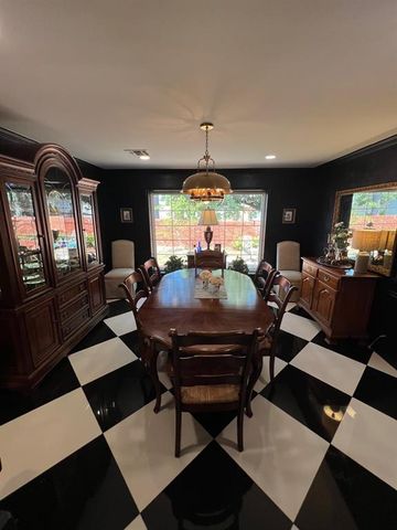 210 E Cammack Street, Shawnee, OK 74804