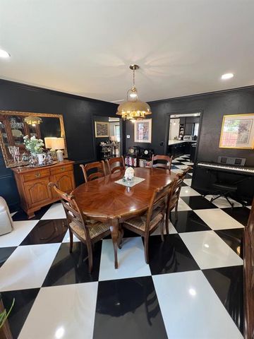 210 E Cammack Street, Shawnee, OK 74804