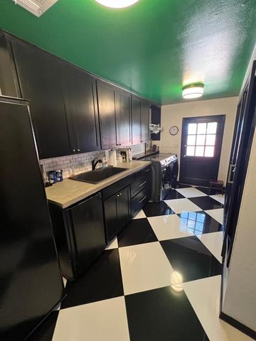 210 E Cammack Street, Shawnee, OK 74804