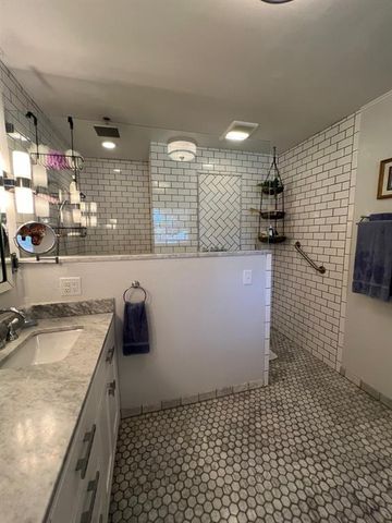 210 E Cammack Street, Shawnee, OK 74804