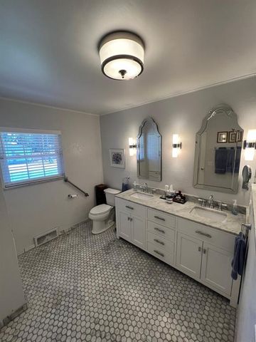 210 E Cammack Street, Shawnee, OK 74804