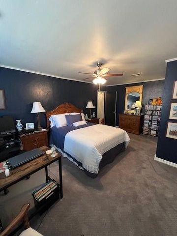 210 E Cammack Street, Shawnee, OK 74804