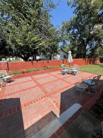 210 E Cammack Street, Shawnee, OK 74804