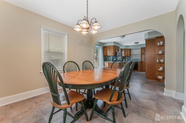 38 Eastern States Parkway, Somerville, NJ 08876