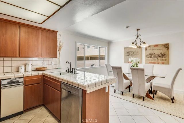 1419 Goodman Avenue, Redondo Beach, CA 90278