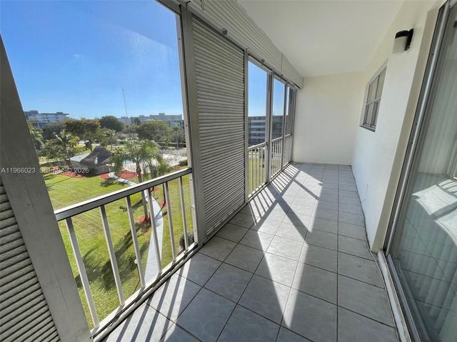 4700 Washington St 507, Hollywood, FL 33021