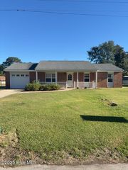 304 Royal Drive, Jacksonville, NC 28546