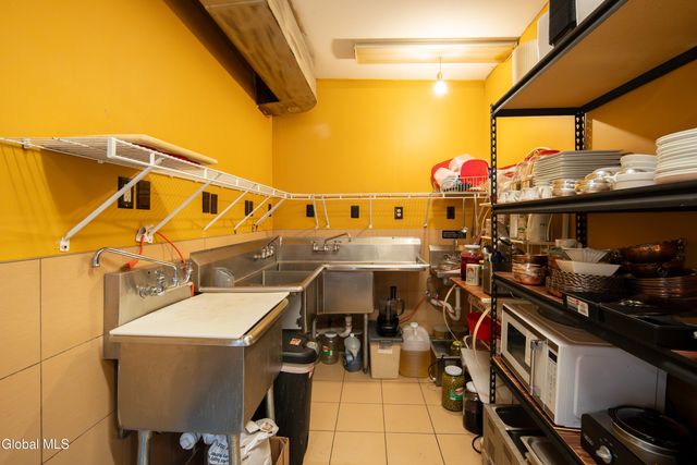 703 Union Street, Schenectady, NY 12305