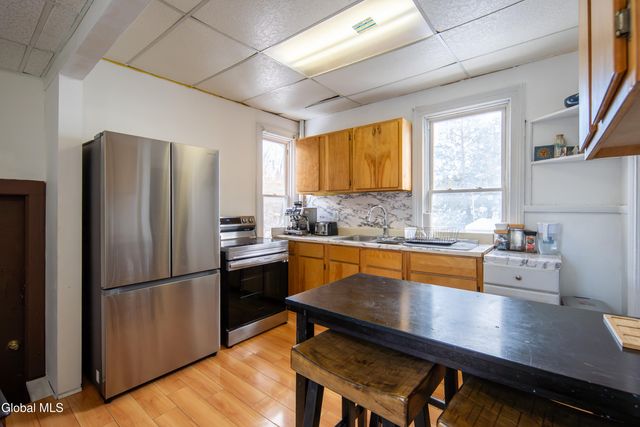 703 Union Street, Schenectady, NY 12305