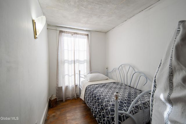 703 Union Street, Schenectady, NY 12305