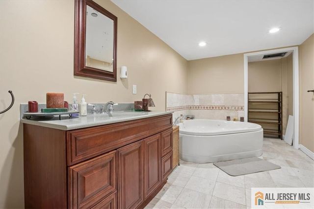 167 Federal Road, Monroe, NJ 08831