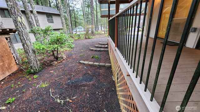 51 N Cod Place, Hoodsport, WA 98548