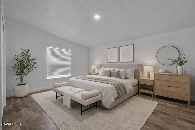 1550 W 20th Street 25, Rosamond, CA 93560