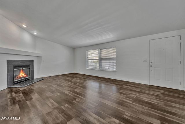 1550 W 20th Street 25, Rosamond, CA 93560